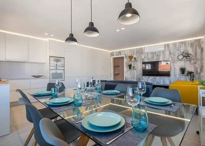 Town 2-bedroom 아파트 *