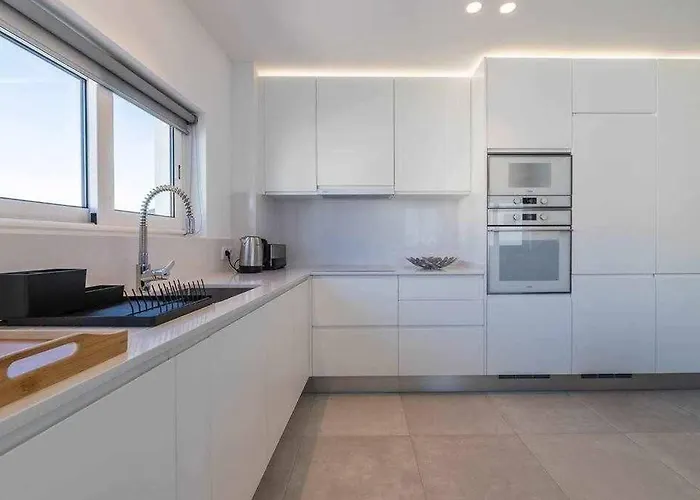 Town 2-bedroom 알부페이라