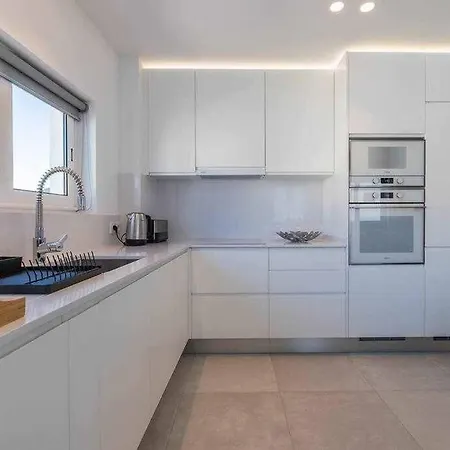 Town 2-bedroom Albufeira